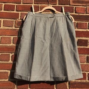 *SOLD* MICRO HOUNDSTOOTH PLEATED SHORTS